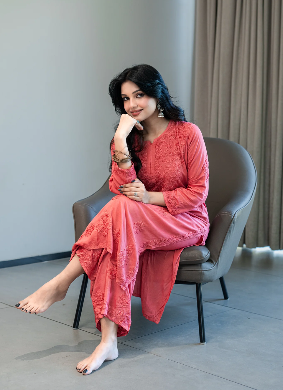 Rashami Desai Meher Chikankari Set of Two in Pink