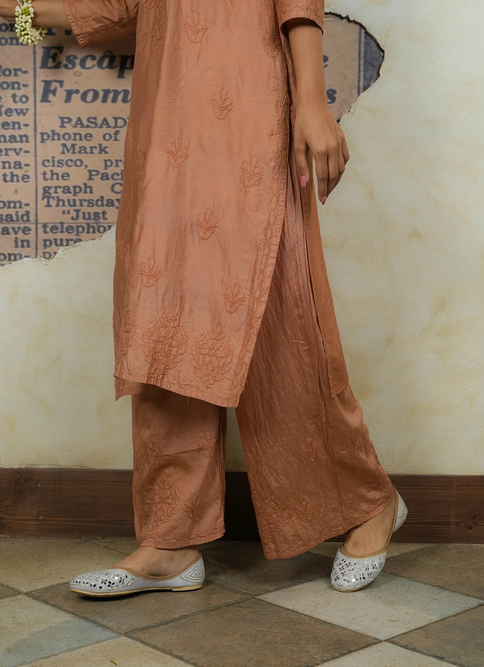 Shraddha Kapoor Zeenat Set of two in Brown