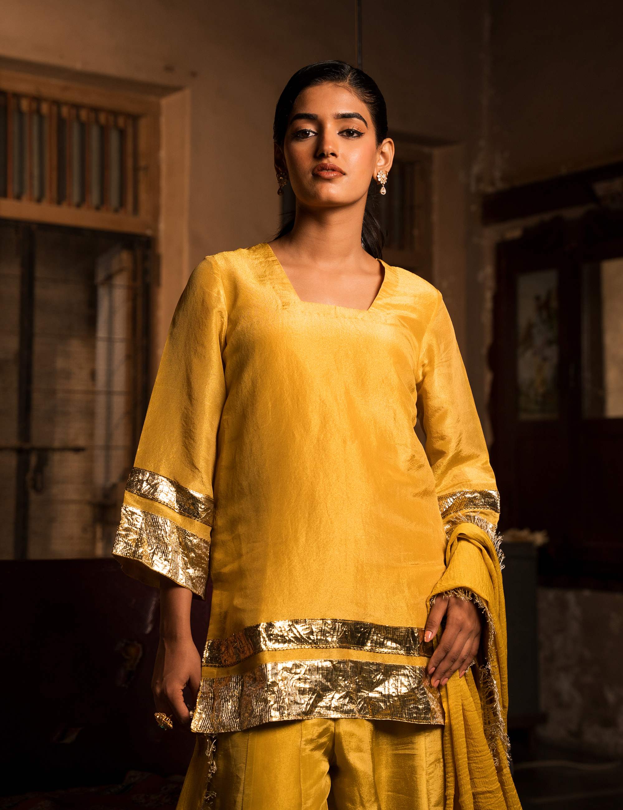 RaatRani Tissue set in Yellow