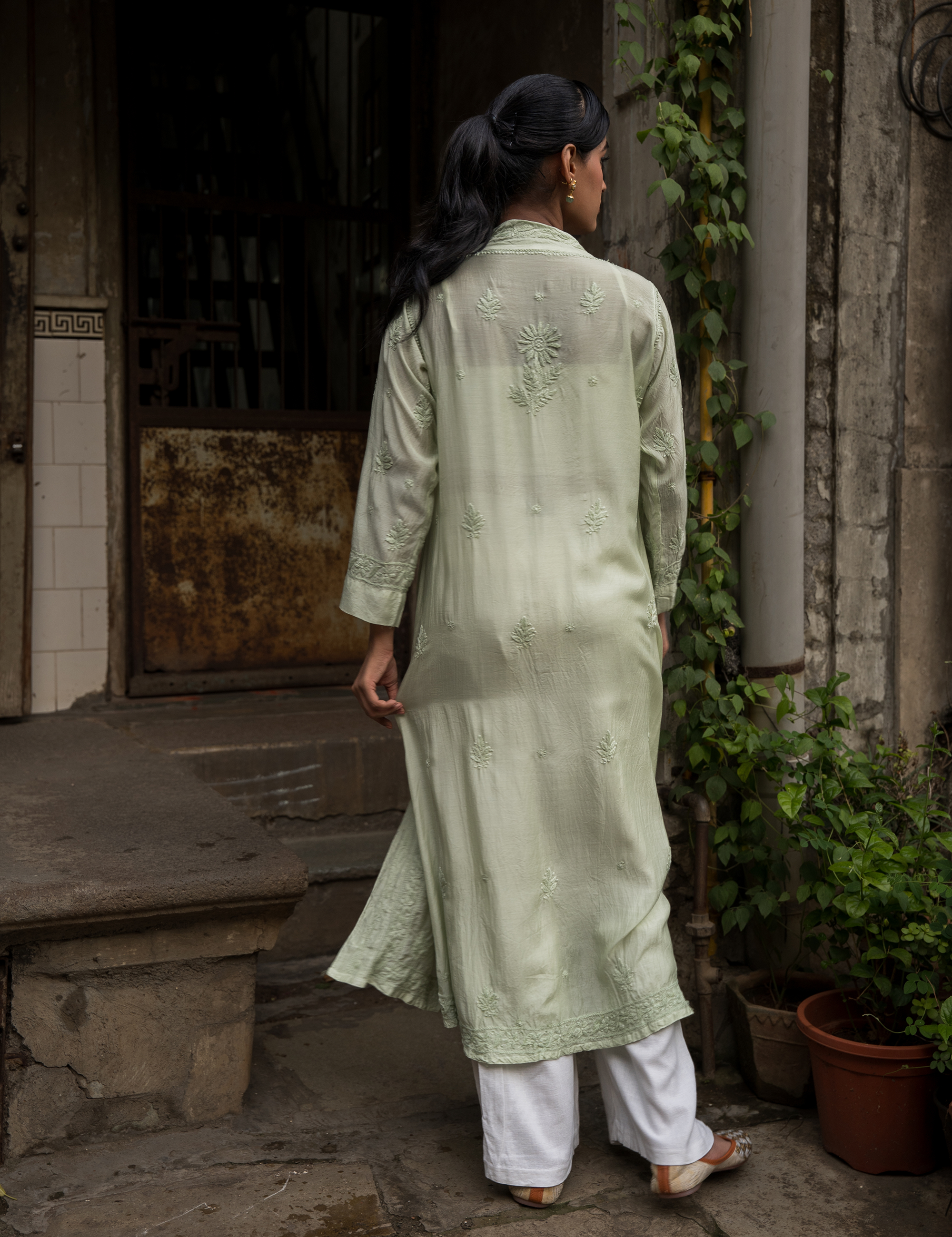 Mia Long Cape in Pista