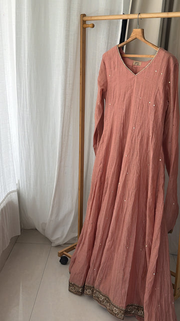 'Riwayat' Anarkali in peach