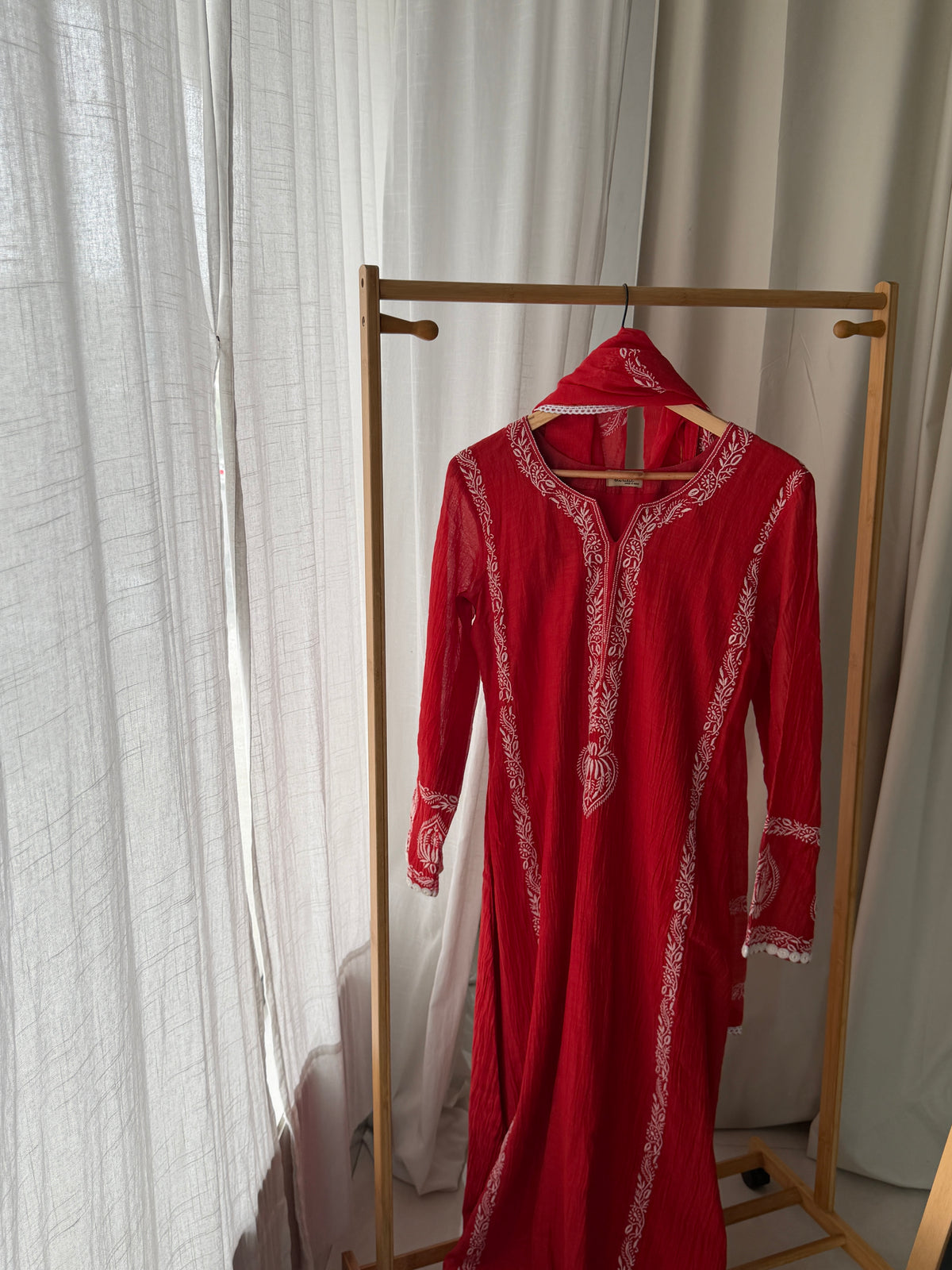 LAILA CHIKANKARI SUIT SET OF THREE IN RED