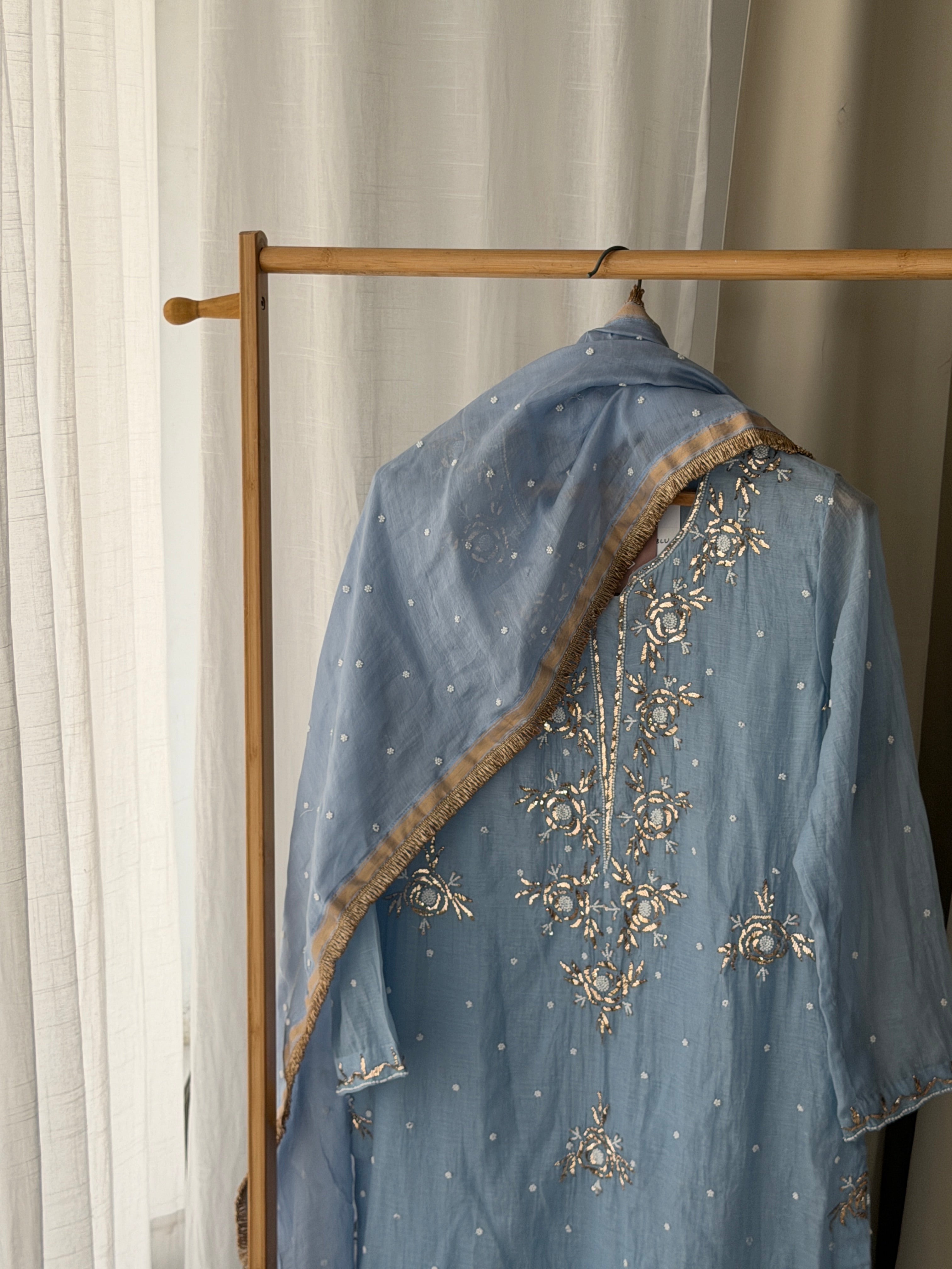 'Meera' mukaish kurta set