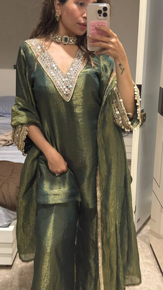 CHANDRIKA- MIRROR WORK TISSUE SET IN EMERALD GREEN