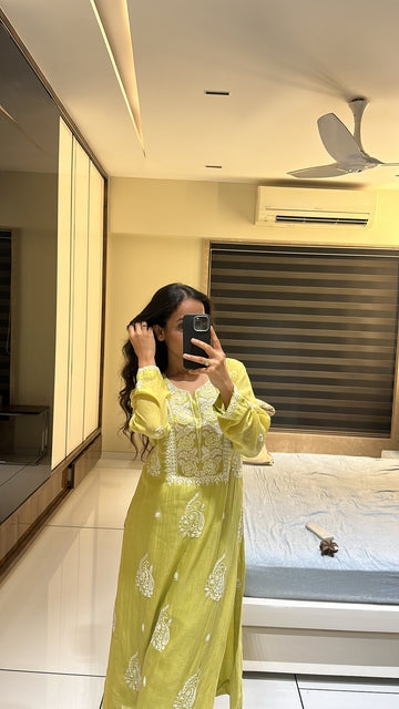 Nayaab Chanderi Suit set in Lime Green