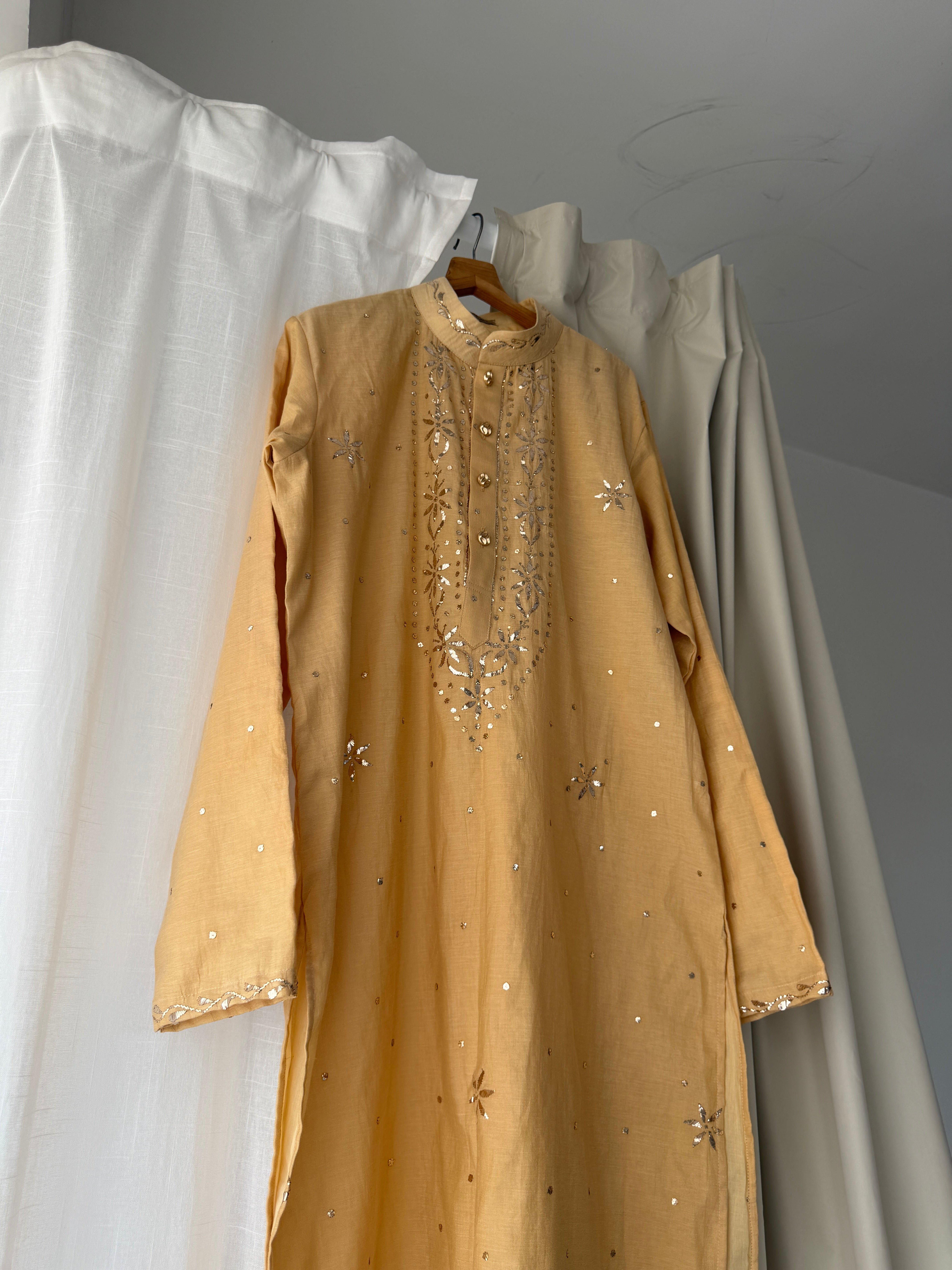 Men's Tissue Mukaish kurta with trousers