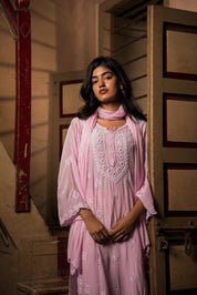 NOORIZA - SET OF THREE IN BABY PINK