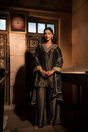 CHANDRIKA - SET OF THREE IN BLUEISH GREY