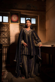 CHANDRIKA - SET OF THREE IN BLUEISH GREY