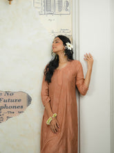 Load image into Gallery viewer, ZEENAT - SET OF 2 IN BROWN
