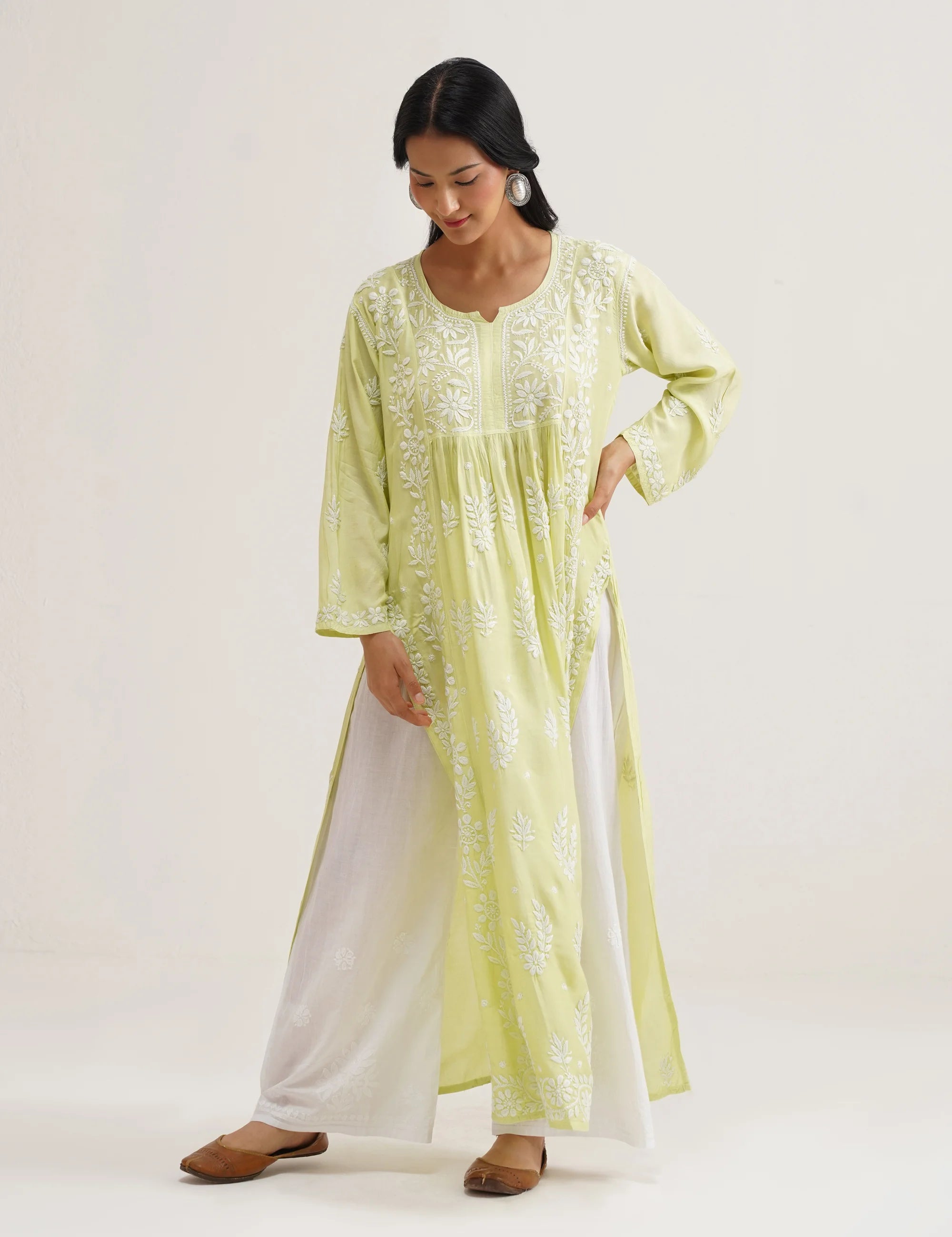 ALINA CHIKANKARI KURTA SET OF TWO