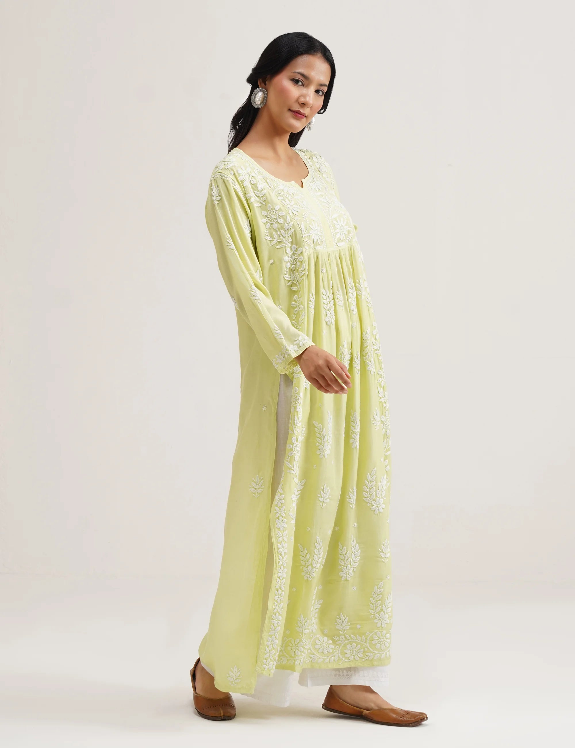 ALINA CHIKANKARI KURTA SET OF TWO
