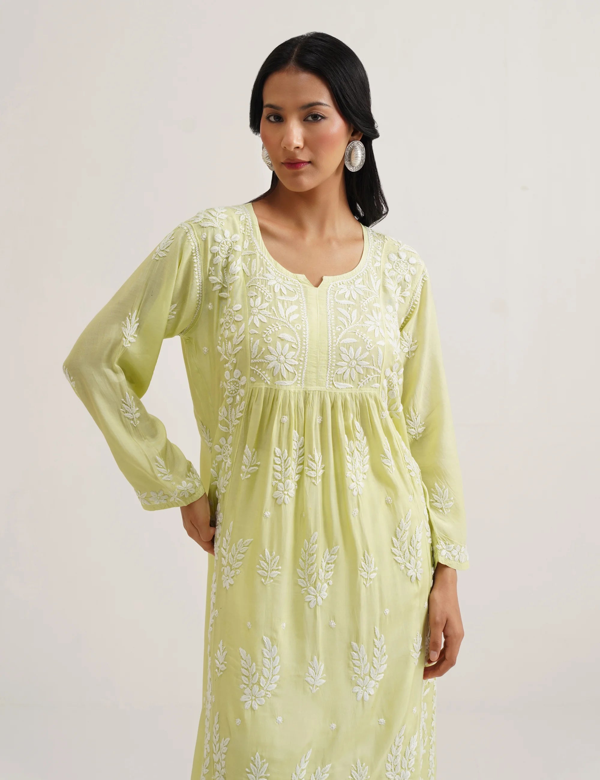 ALINA CHIKANKARI KURTA SET OF TWO