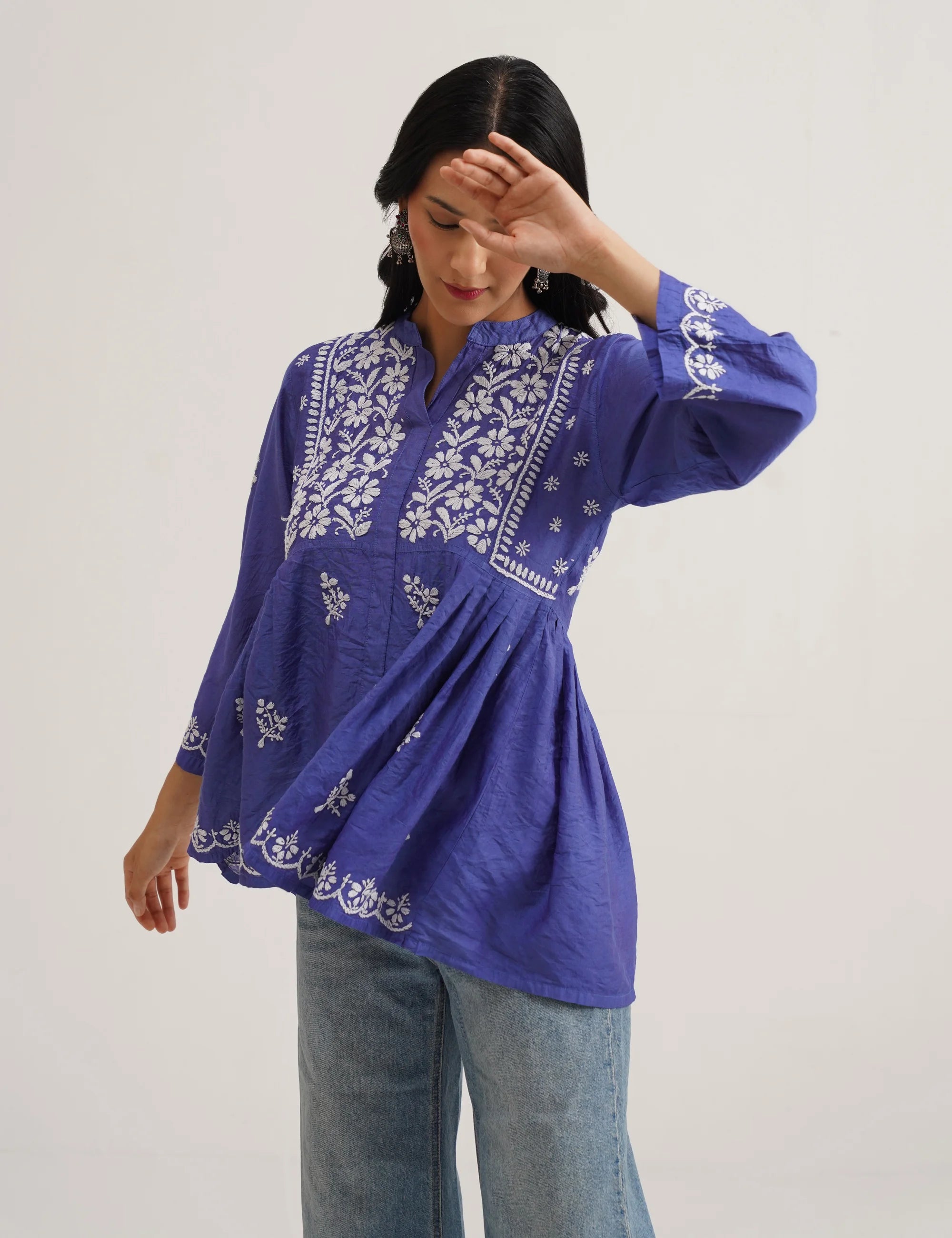 AARZOO CHIKANKARI KURTA