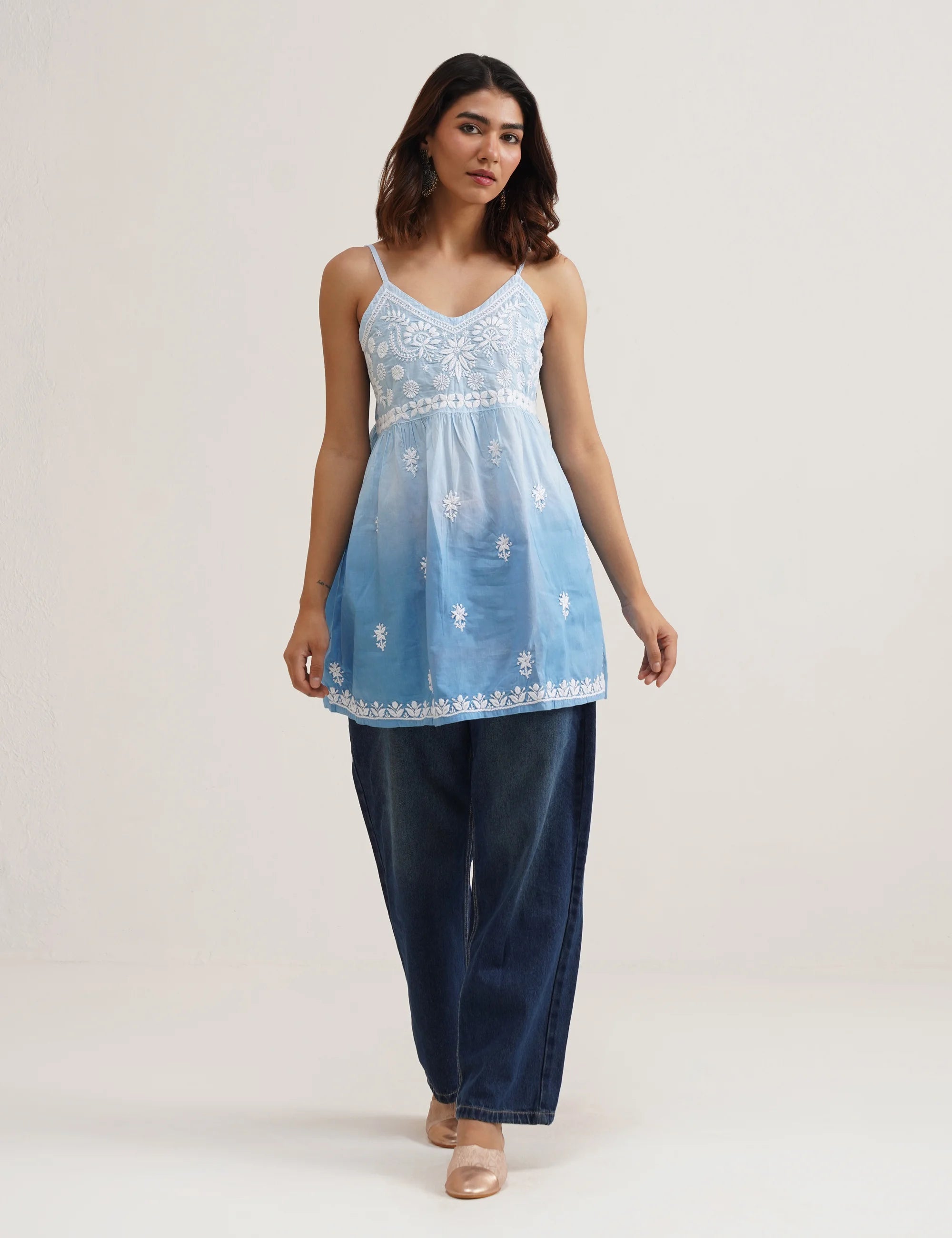 DUA CHIKANKARI KURTA