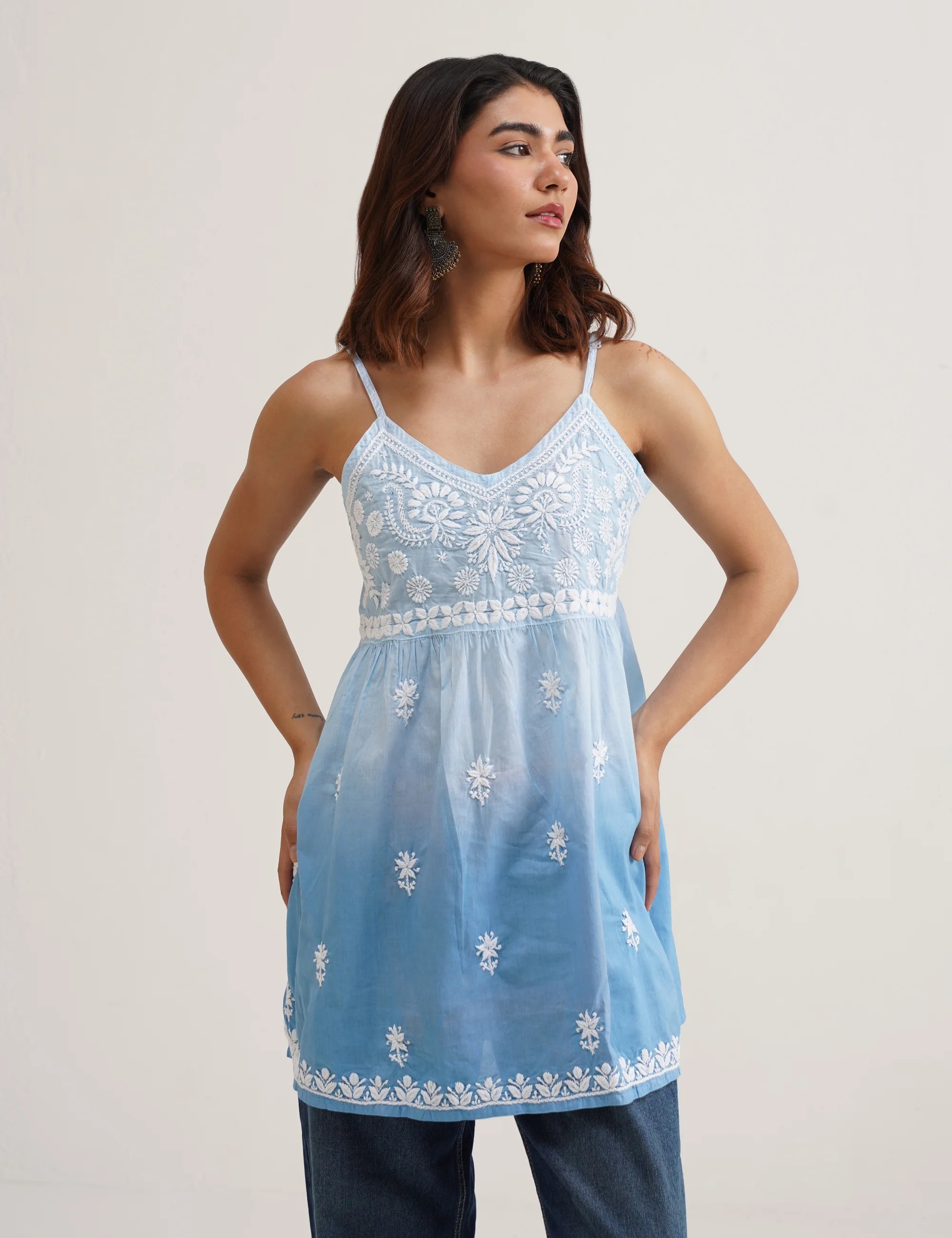 DUA CHIKANKARI KURTA