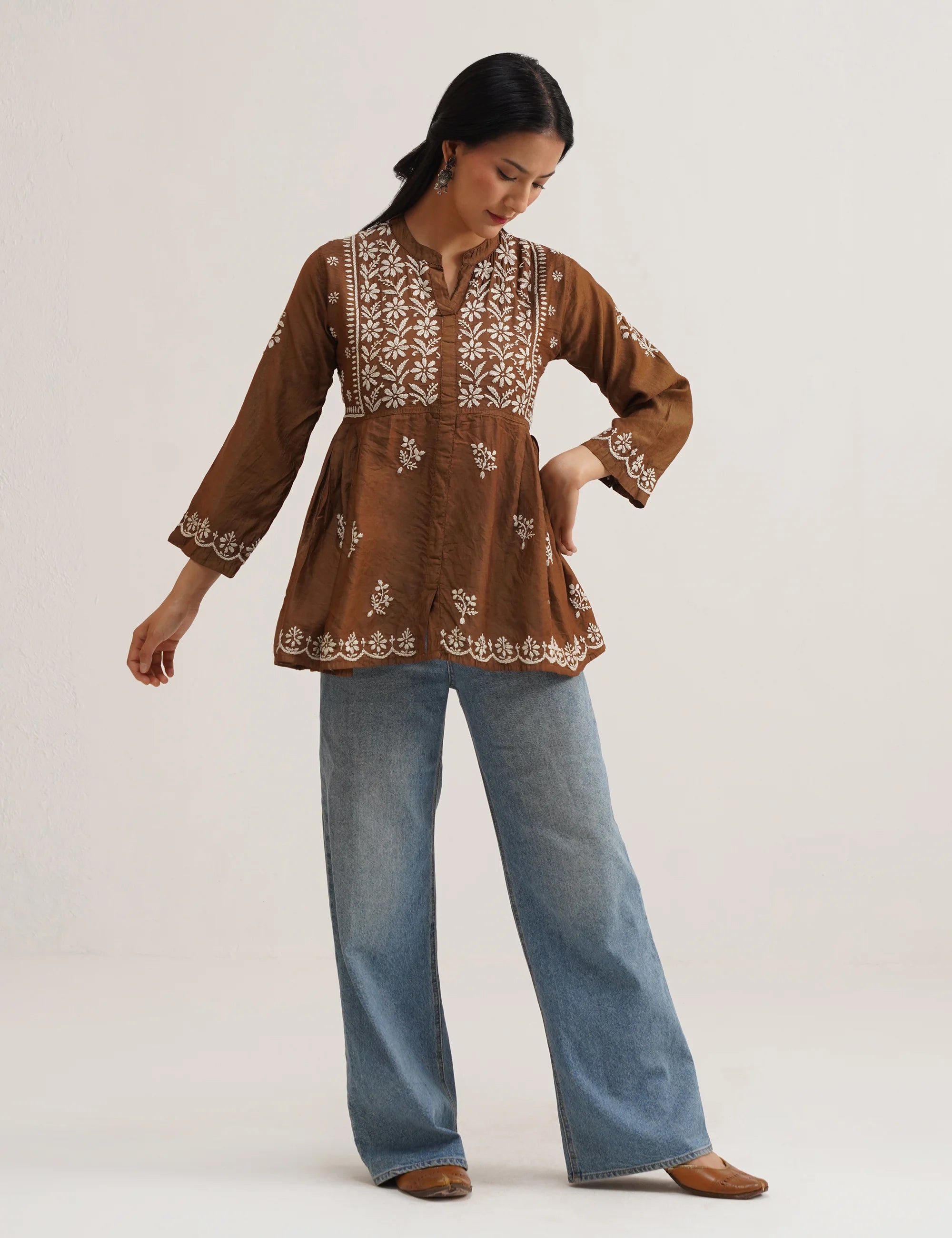 AARZOO CHIKANKARI KURTA