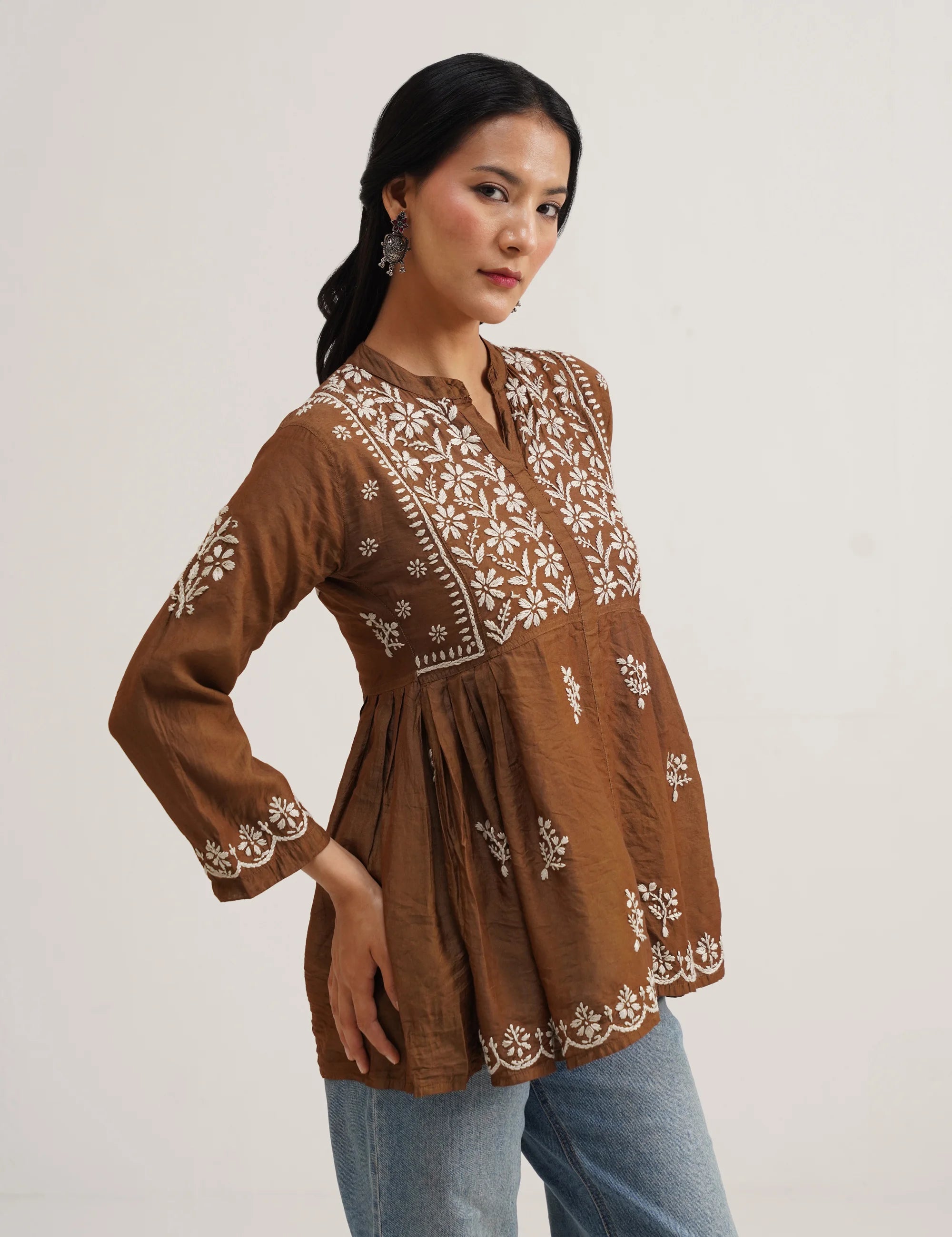 AARZOO CHIKANKARI KURTA