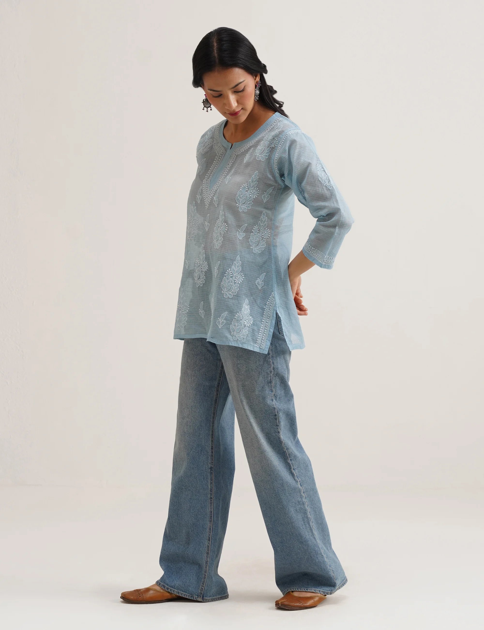 ZURI CHIKANKARI SHORT KURTA