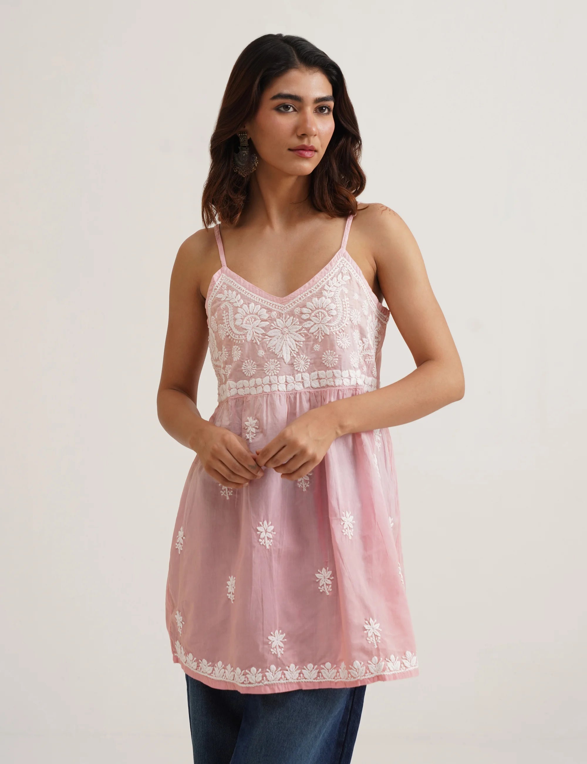 DUA CHIKANKARI KURTA