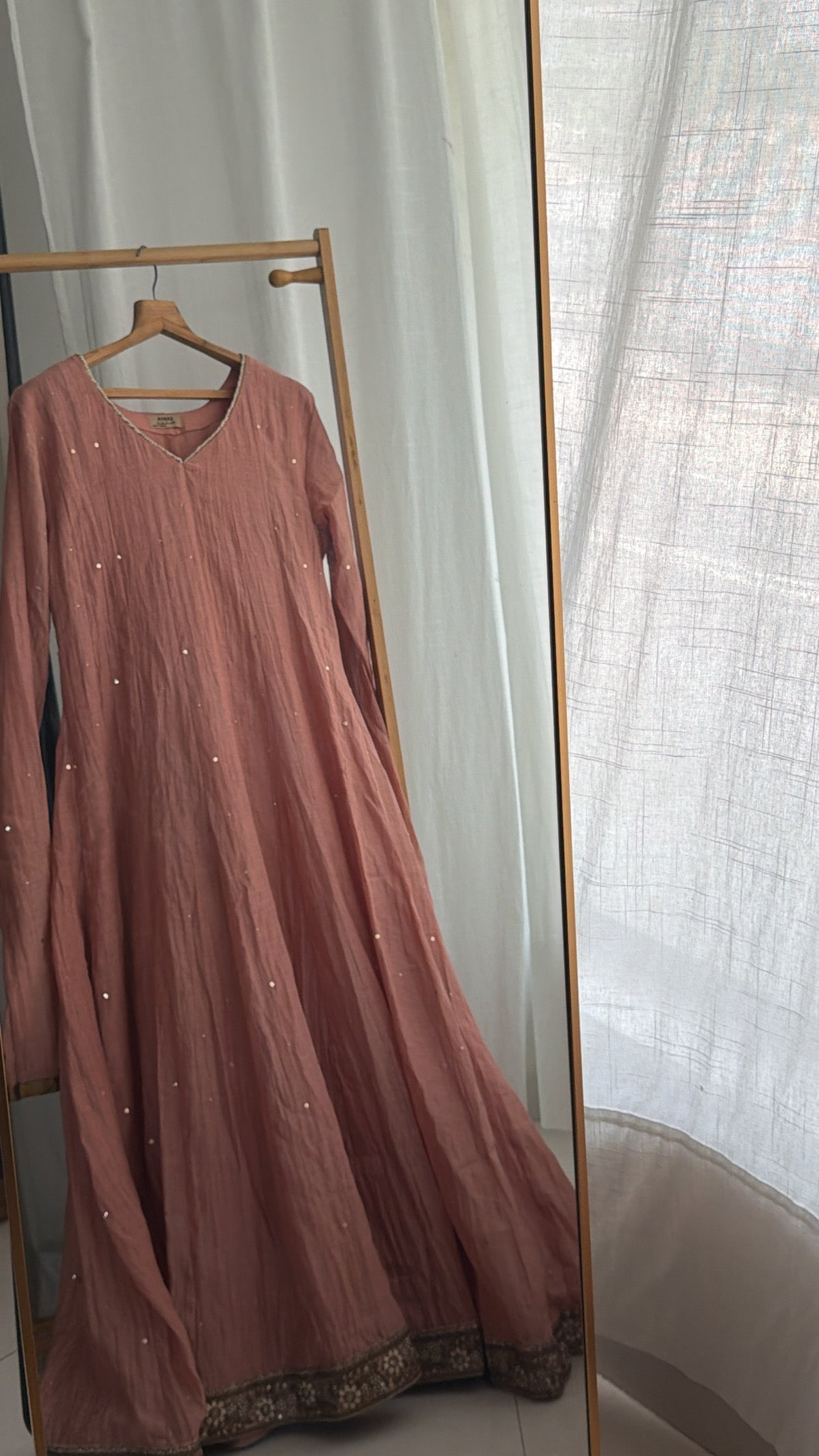 'Riwayat' Anarkali in peach