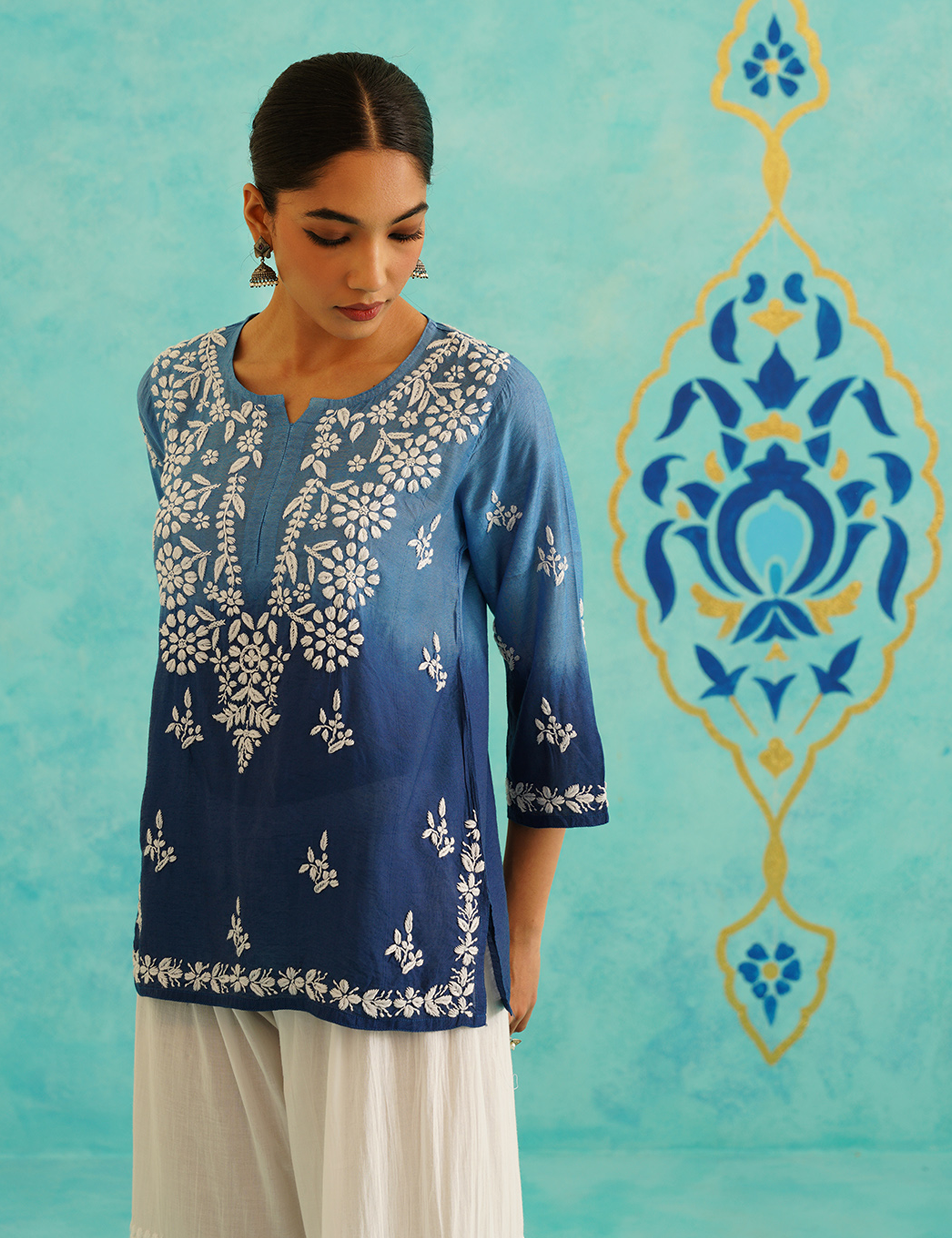 Hayaa Chikankari Kurta in Blue Ombre