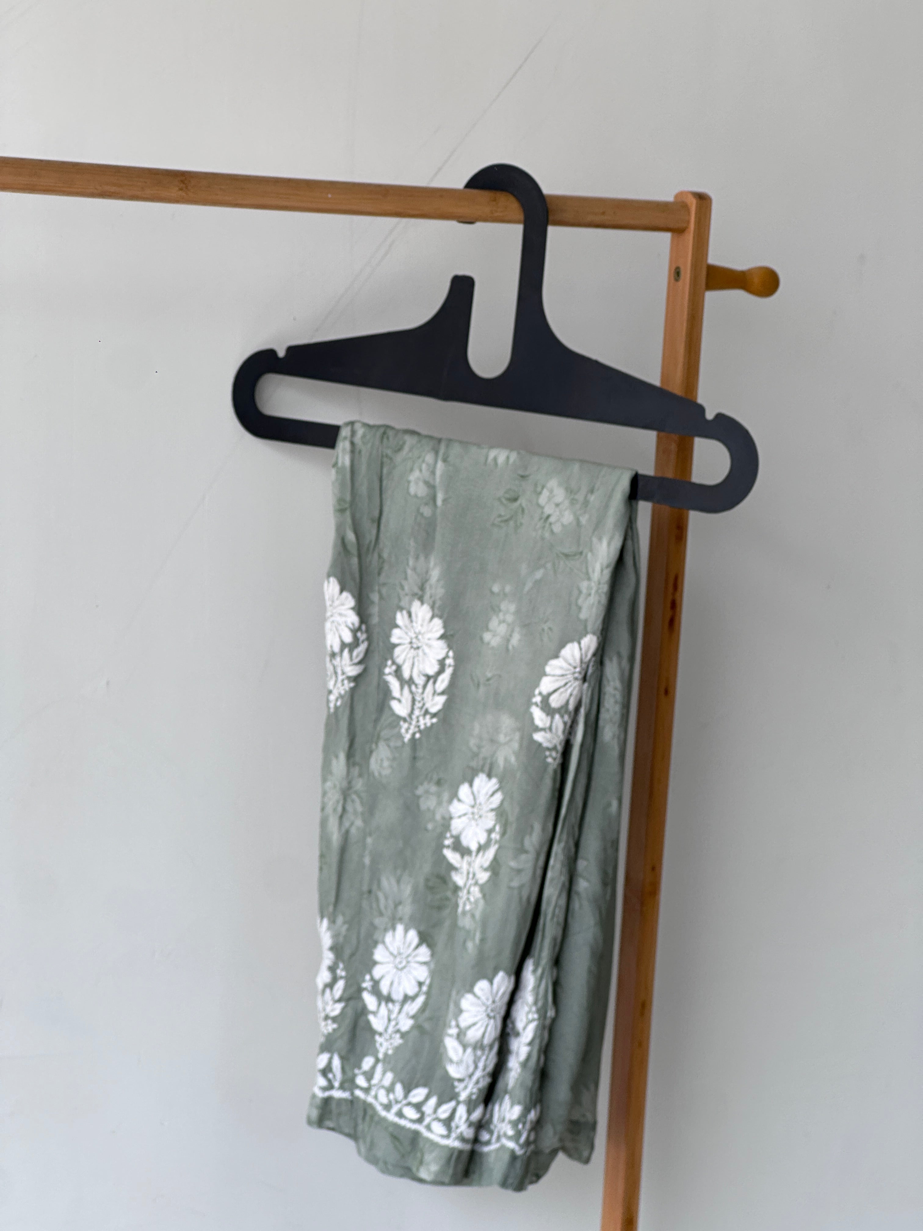 'Raaha' chikankari coord set