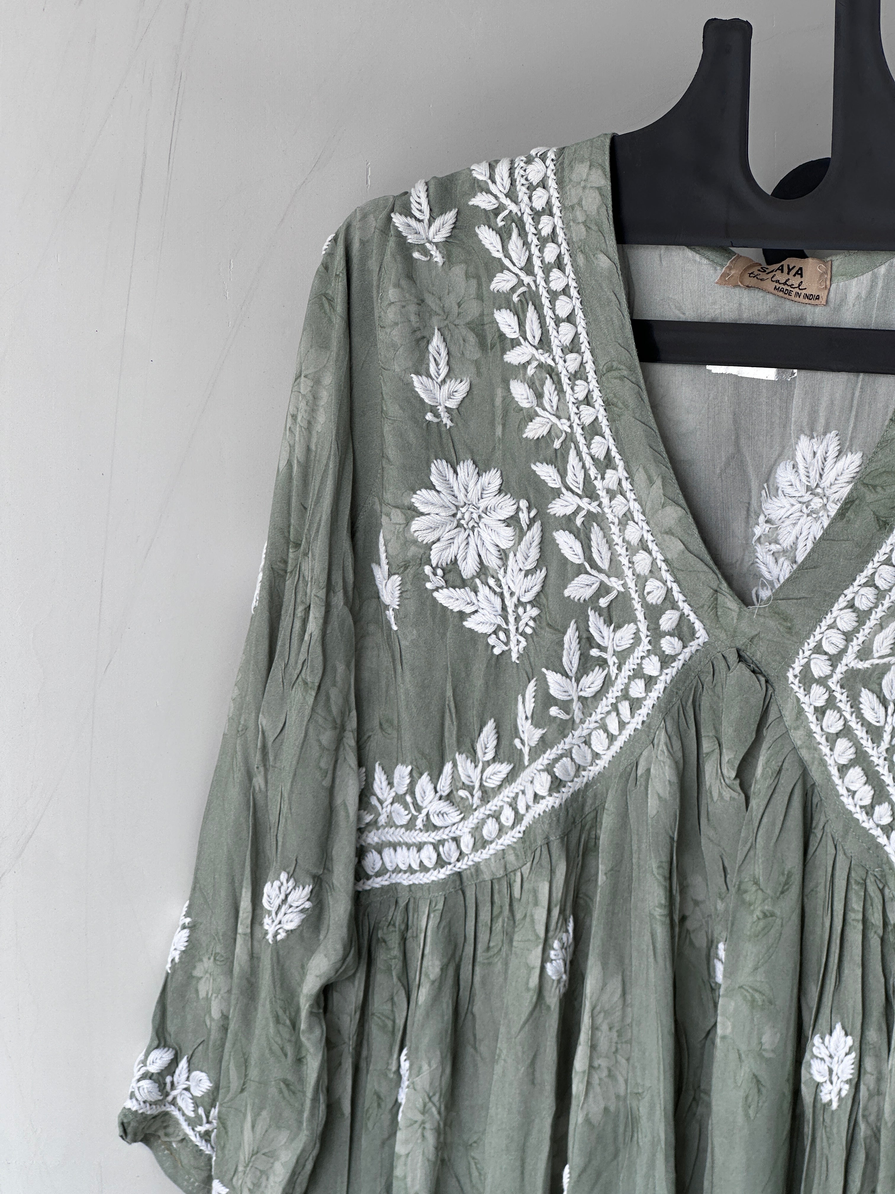 'Raaha' chikankari coord set