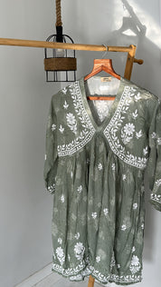 'Raaha' chikankari kurti in Green