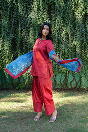 ZUHRA - SET OF THREE IN RED