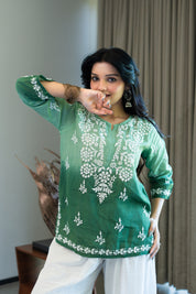 HAYAA KURTA IN GREEN OMBRE