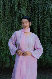 NOORIZA - SET OF THREE IN BABY PINK