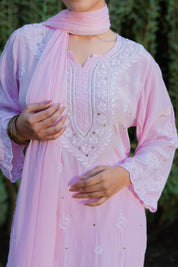 NOORIZA - SET OF THREE IN BABY PINK