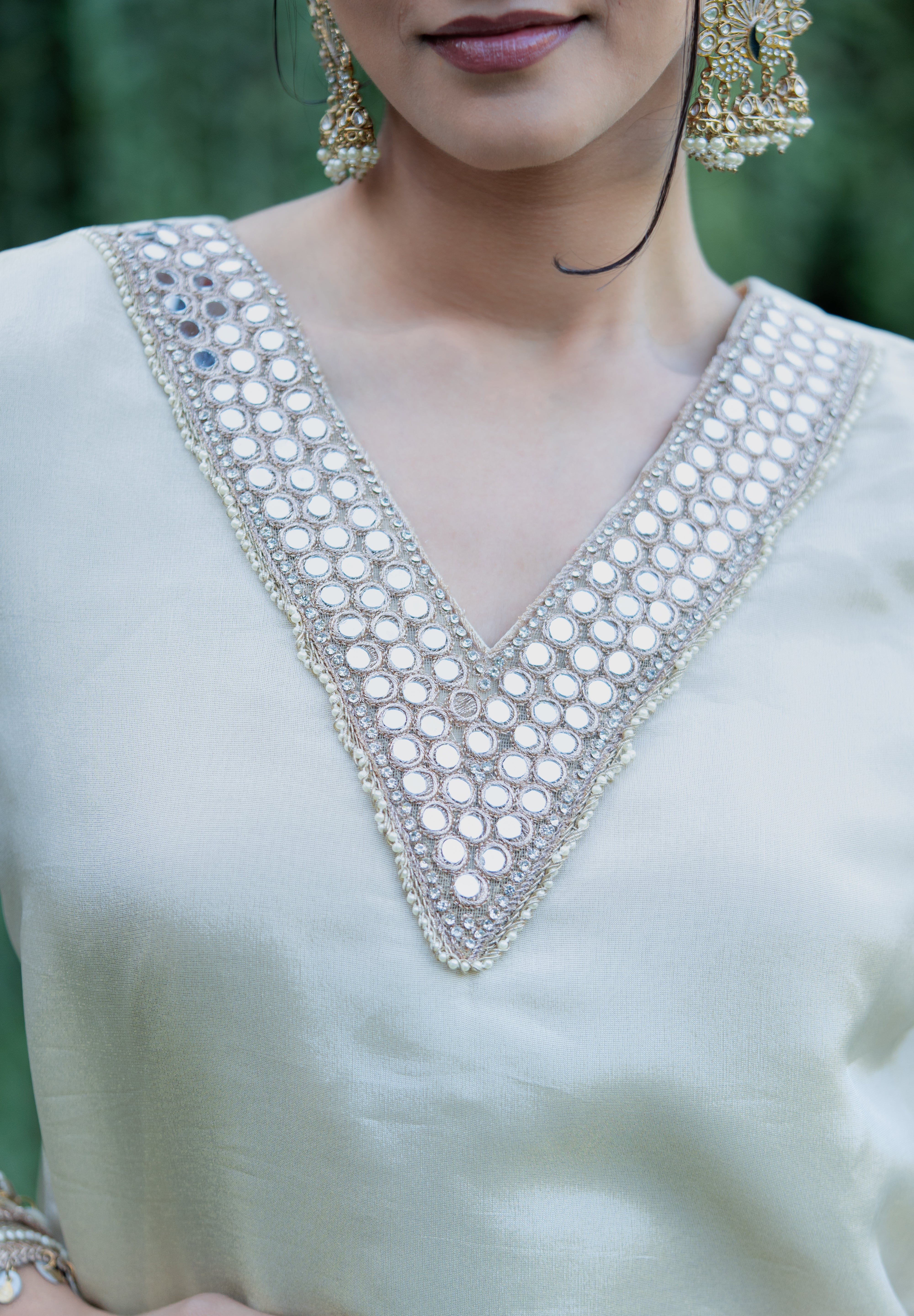 CHANDRIKA - SET OF THREE IN IVORY