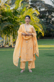 MEERA - MUKAISH SUIT SET IN PEACH