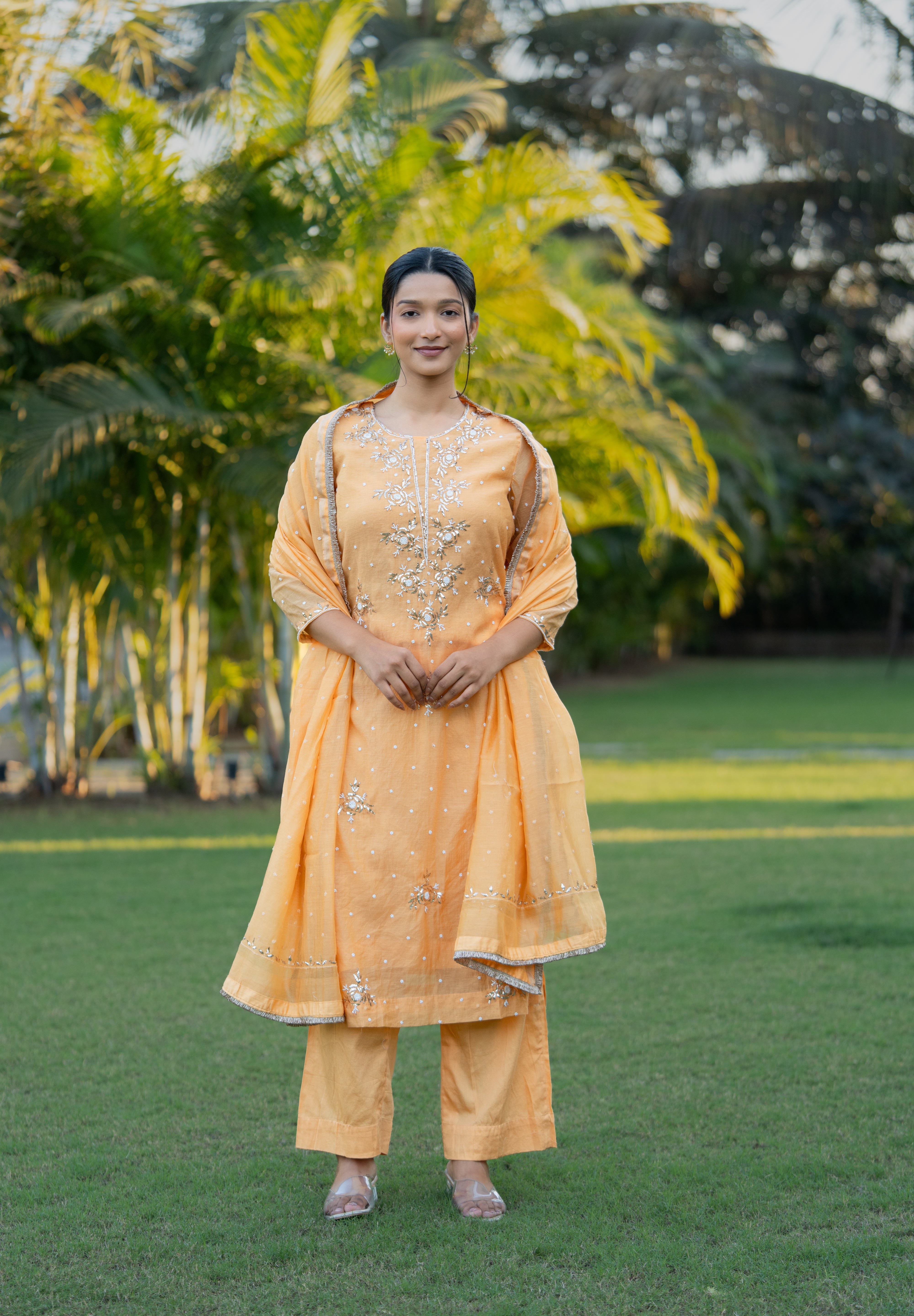 MEERA - MUKAISH SUIT SET IN PEACH