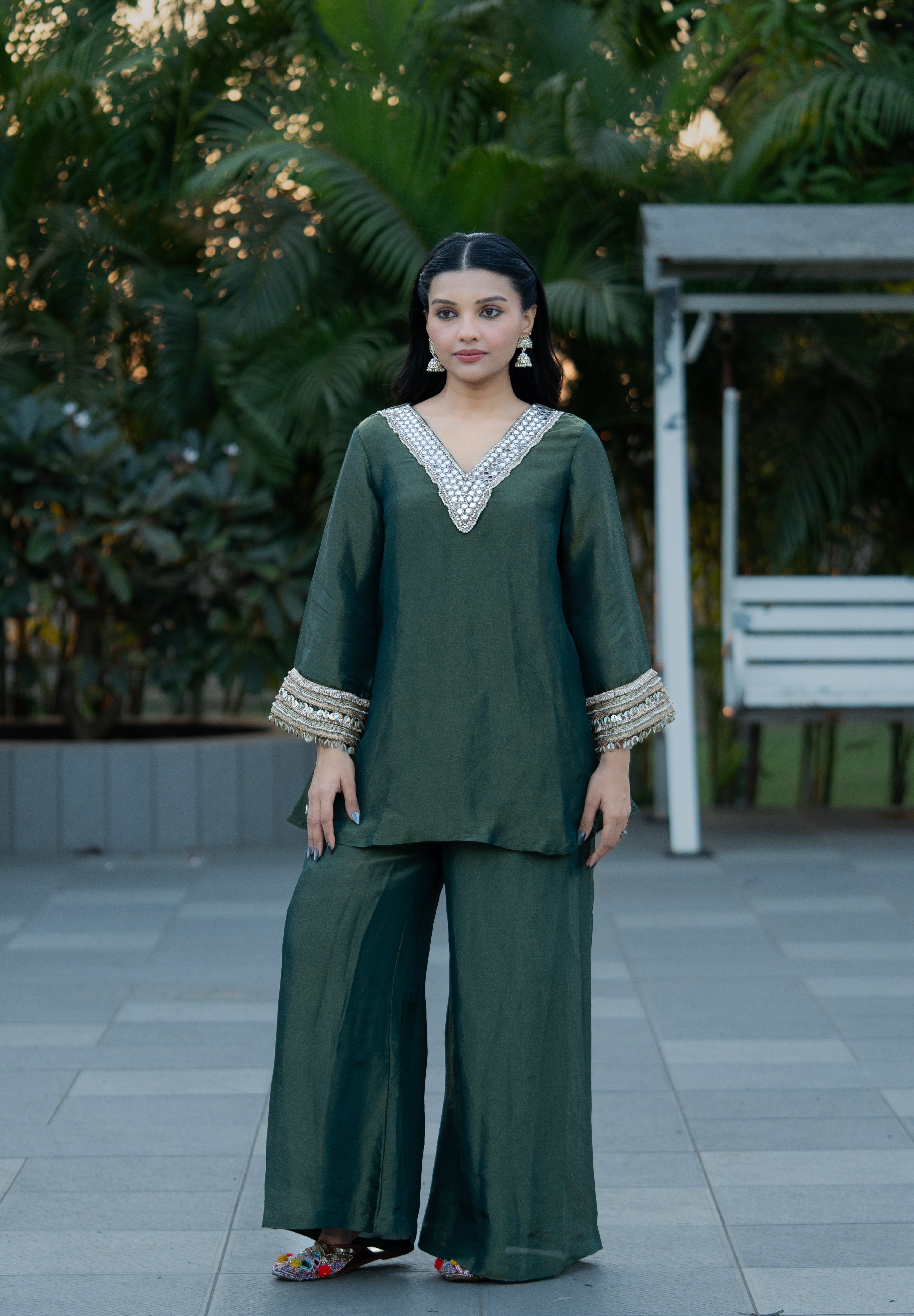 CHANDRIKA- MIRROR WORK TISSUE SET IN EMERALD GREEN