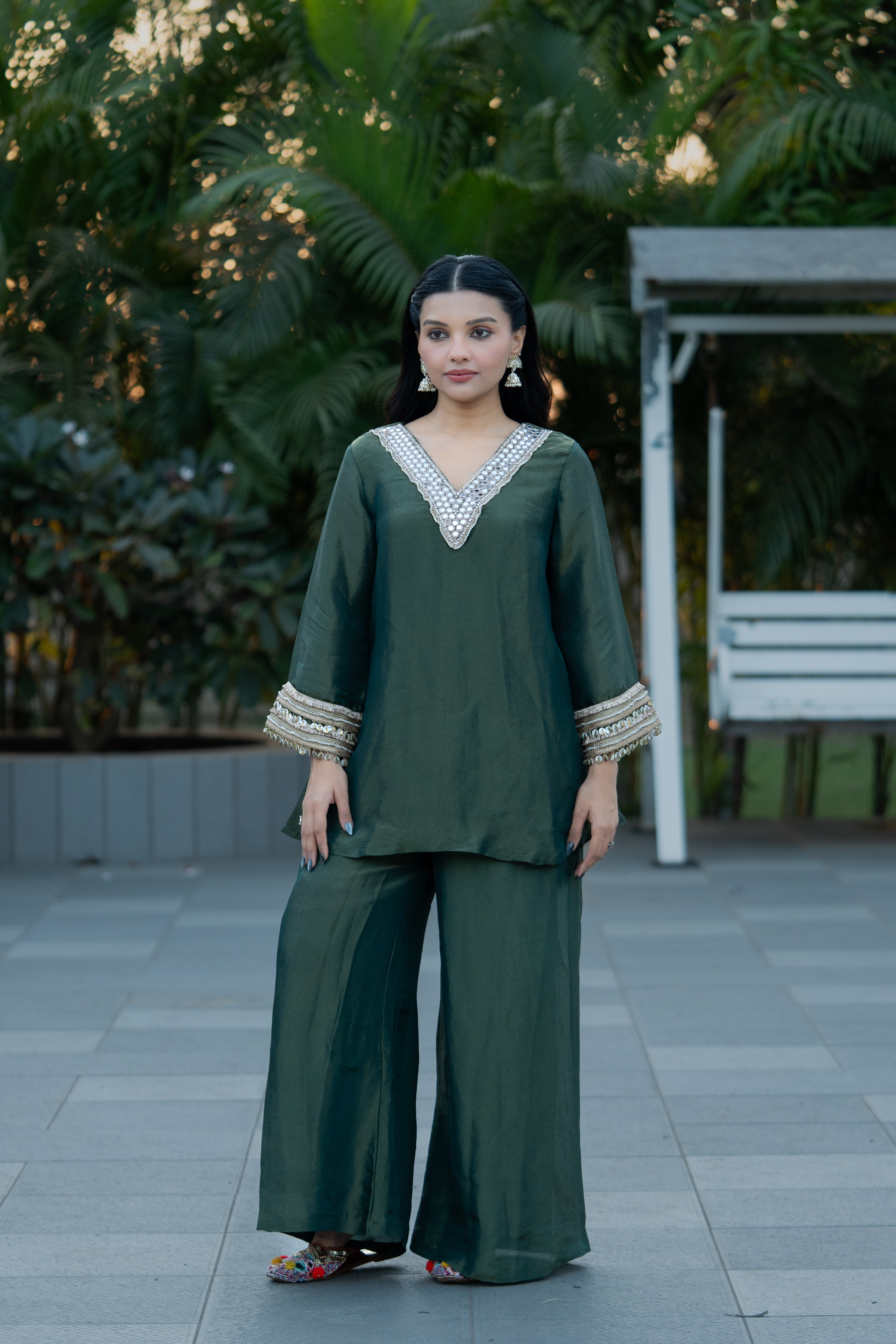 CHANDRIKA- MIRROR WORK TISSUE SET IN EMERALD GREEN