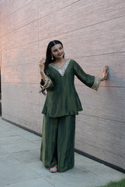 CHANDRIKA- MIRROR WORK TISSUE SET IN EMERALD GREEN