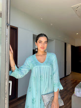 Load image into Gallery viewer, &#39;GUL&#39; CHIKANKARI 2 PC SET
