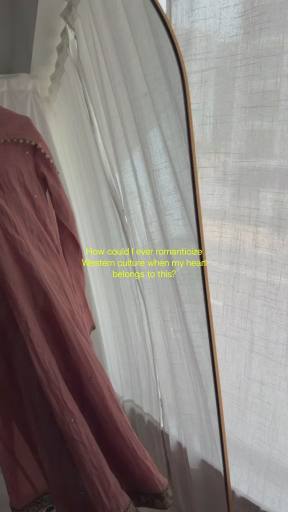 'Riwayat' Anarkali in peach