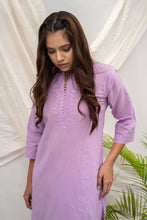 Load image into Gallery viewer, &#39;ALIZEY&#39; CHIKAN CO-ORD SET IN LILAC
