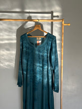 Load image into Gallery viewer, &#39;ARYA&#39; CHIKAN MUSLIN KURTI
