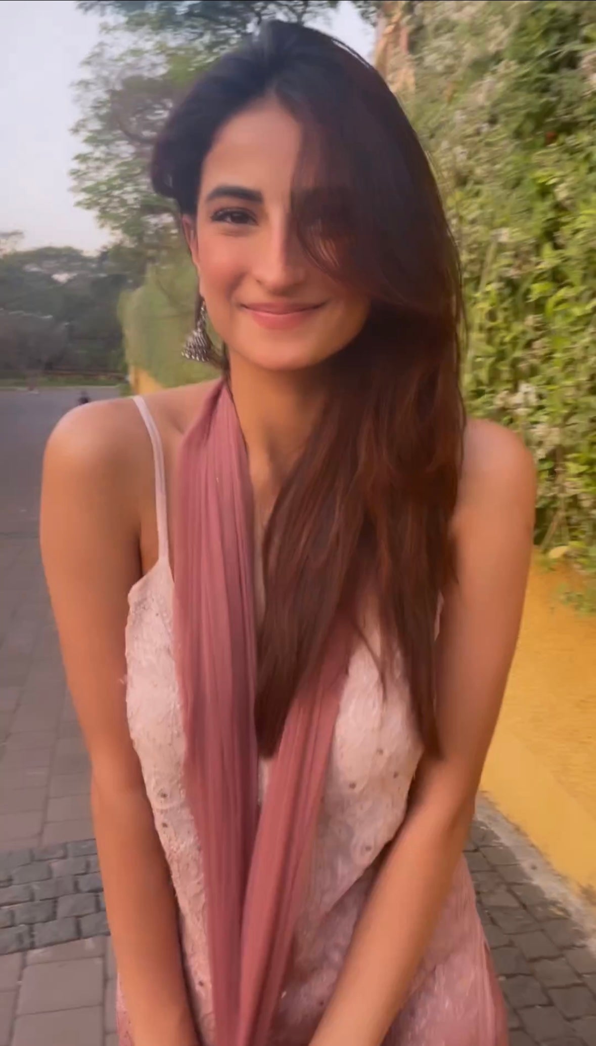 PALAK TIWARI IN OUR NOOR CHIKAN MUKAISH -SET OF 3